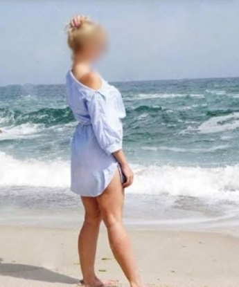 🌹 Я знаю, как доставить удовольствие и удовлетворить все твои сексуальные желания. 💋 Мои услуги включают классический, оральный и анальный секс, а также эротический массаж и стриптиз. 🌟 Я умею создать атмосферу релакса и наслаждения. ✨ Возможны индивидуальные запросы и эксперименты. 💦 У меня есть отличные отзывы от предыдущих клиентов, которые гарантируют мою профессиональность и качество обслуживания. 💯 Я живу в Москве и могу принять тебя у себя в уютной и безопасной обстановке. 🏠 Смотри мои фото и отправь мне сообщение, чтобы начать наше незабываемое приключение. 😉💕 Ярослава